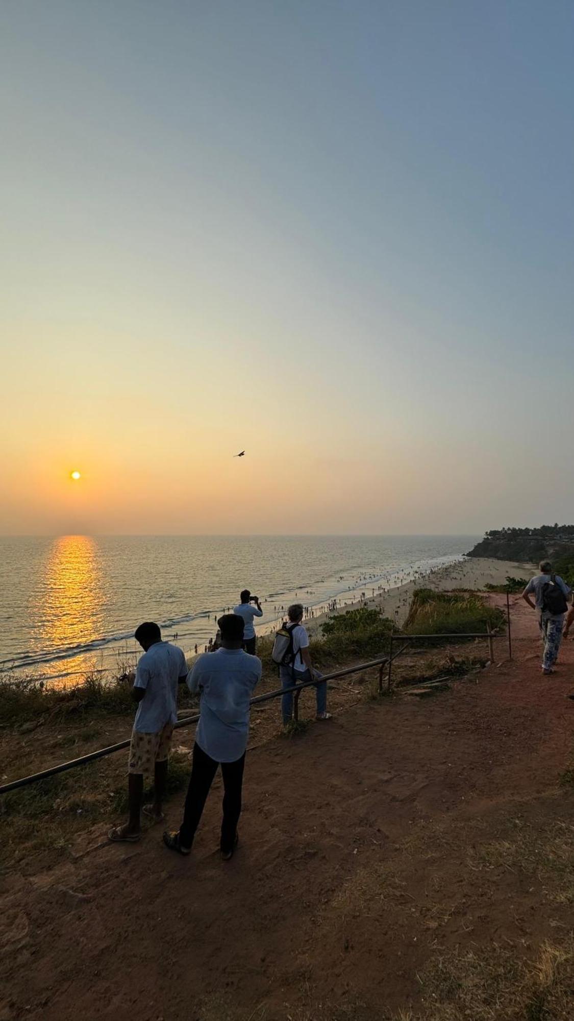 Hello Entire * Varkala
